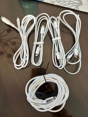 USB C to lightning cable bundle of 4 (3 feet) and 1 (10 feet) white